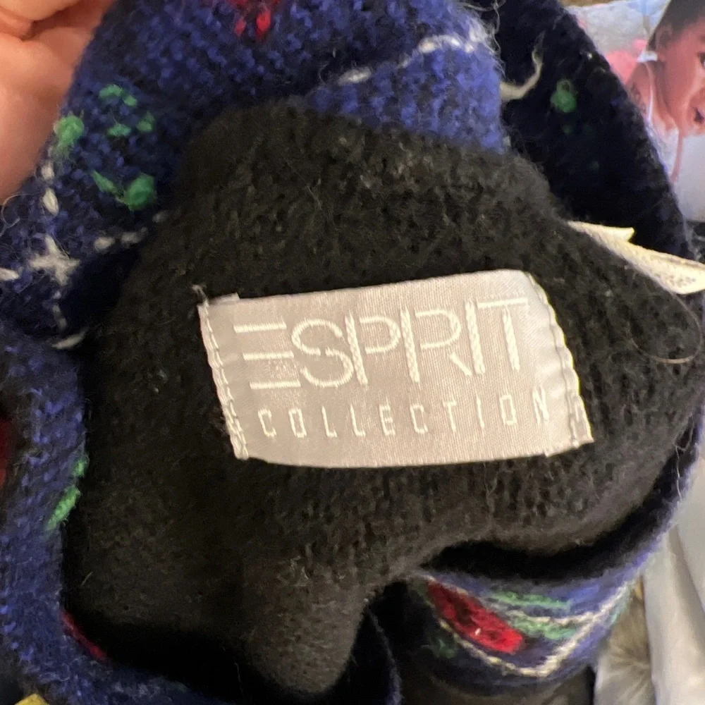 Esprit Vintage  Full Zipp Cropped Jacket ,Size Medium,100% wool - Picture 6 of 8